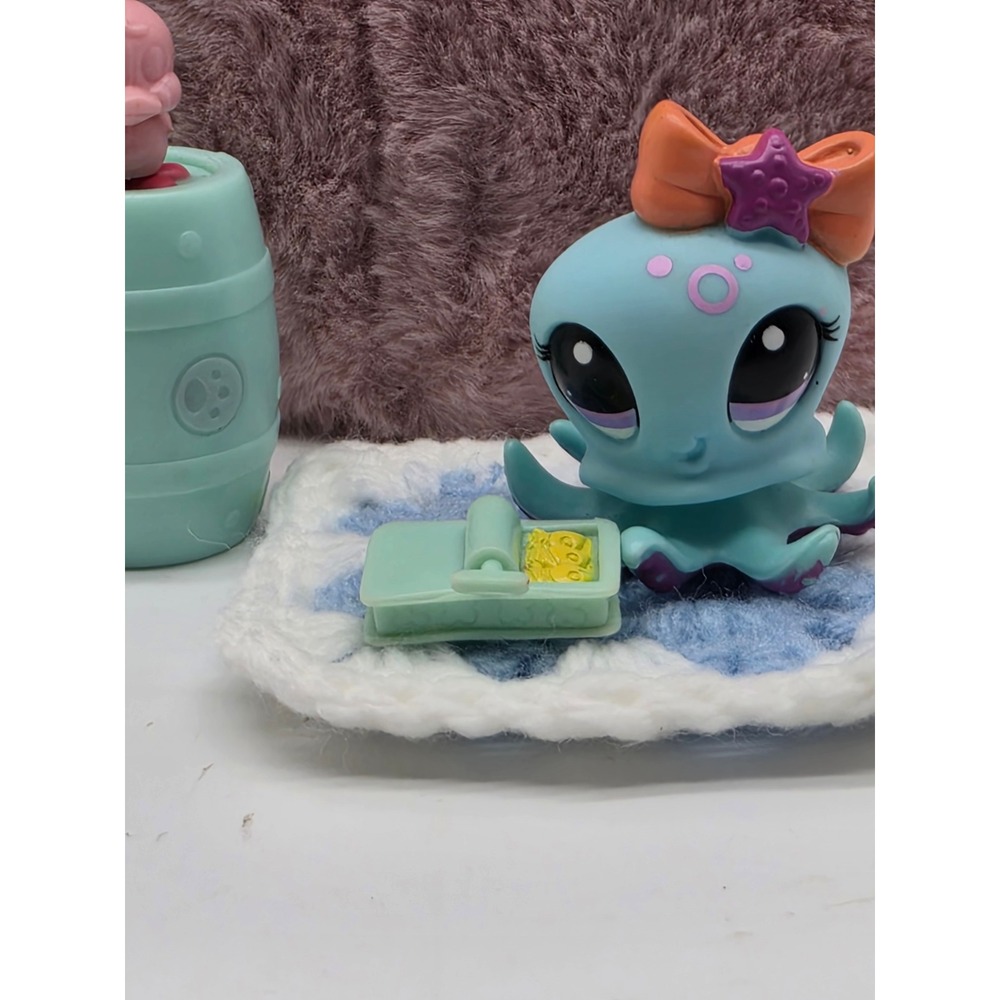 Littlest Pet Shop Octopus Dollhouse Accessory Figure Lot #2237 - Picture 6 of 14